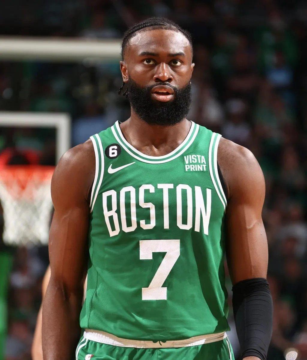 米体：泽林斯基出现轻微肌肉问题，可能不会出战比萨（米体：泽林斯基遭遇轻度肌肉不适，出战比萨成疑）