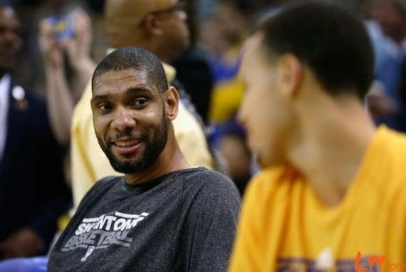 罗体：卢卡库本周末可能归队，预计意超杯半决赛踢米兰时复出（罗体报道：卢卡库周末有望归队，预计意超杯半决赛对阵米兰时复出）