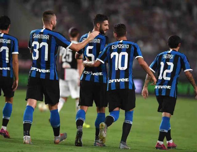 36岁奥巴梅扬无缘美加墨世界杯，下一届世界杯时他已41岁（36岁奥巴梅扬无缘美加墨世界杯，下届再战已41岁）