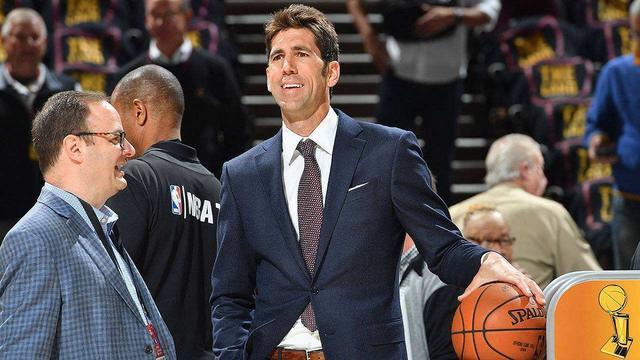 莫兰特和克莱赛后互喷险些爆发冲突，被队友和教练组及时拉开（赛后莫兰特与克莱激烈对喷险酿冲突，队友与教练组迅速拉架）