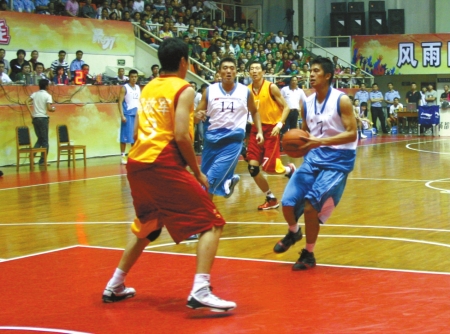 中乙射手王费尔南多：凯恩是我的偶像，要从他身上学的太多了（中乙射手王费尔南多：偶像是凯恩，他身上有太多值得我学习的地方）