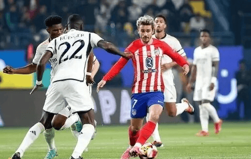 东体：足协曾考虑年初组织国足冬训，届时主教练也一并亮相