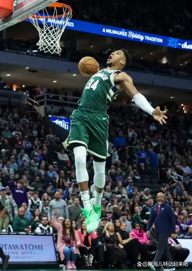 镜报：安东尼愿大幅降薪回归贝蒂斯，已拒绝胜利、博塔弗戈（镜报：安东尼愿为重返贝蒂斯大幅降薪，已拒绝利雅得胜利与博塔弗戈）